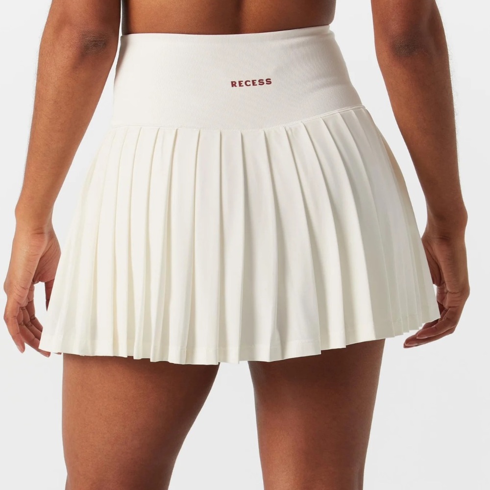 Recess Skort with Pleats, Size S - Picture 2 of 7